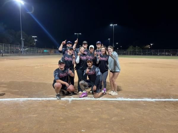 Softball Sun Co-ed 10v10 - E/Rec 1 Champions