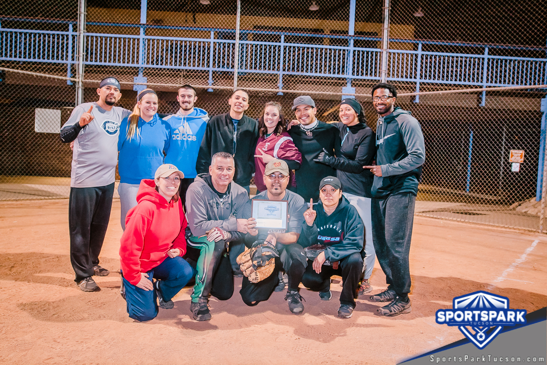 Softball Fri Coed 10v10 - E Champions