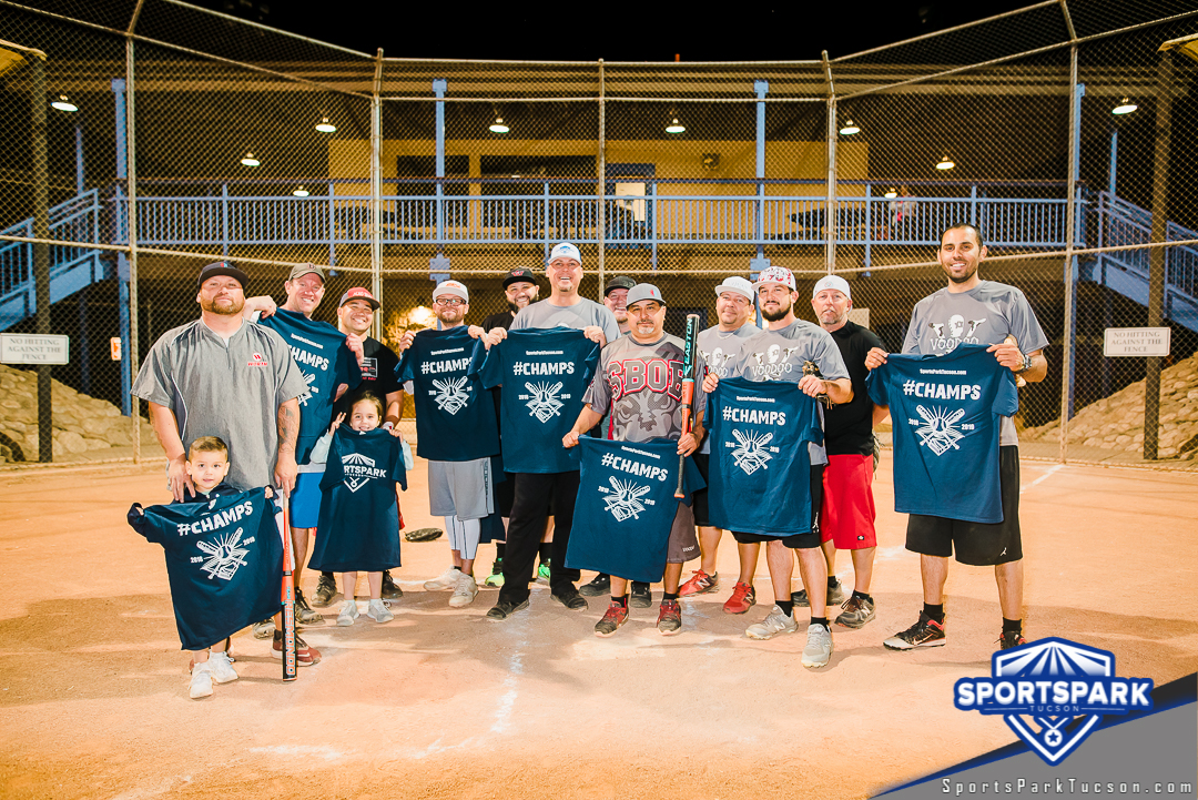 Softball Thu Men's 10v10 - 35+ Champions